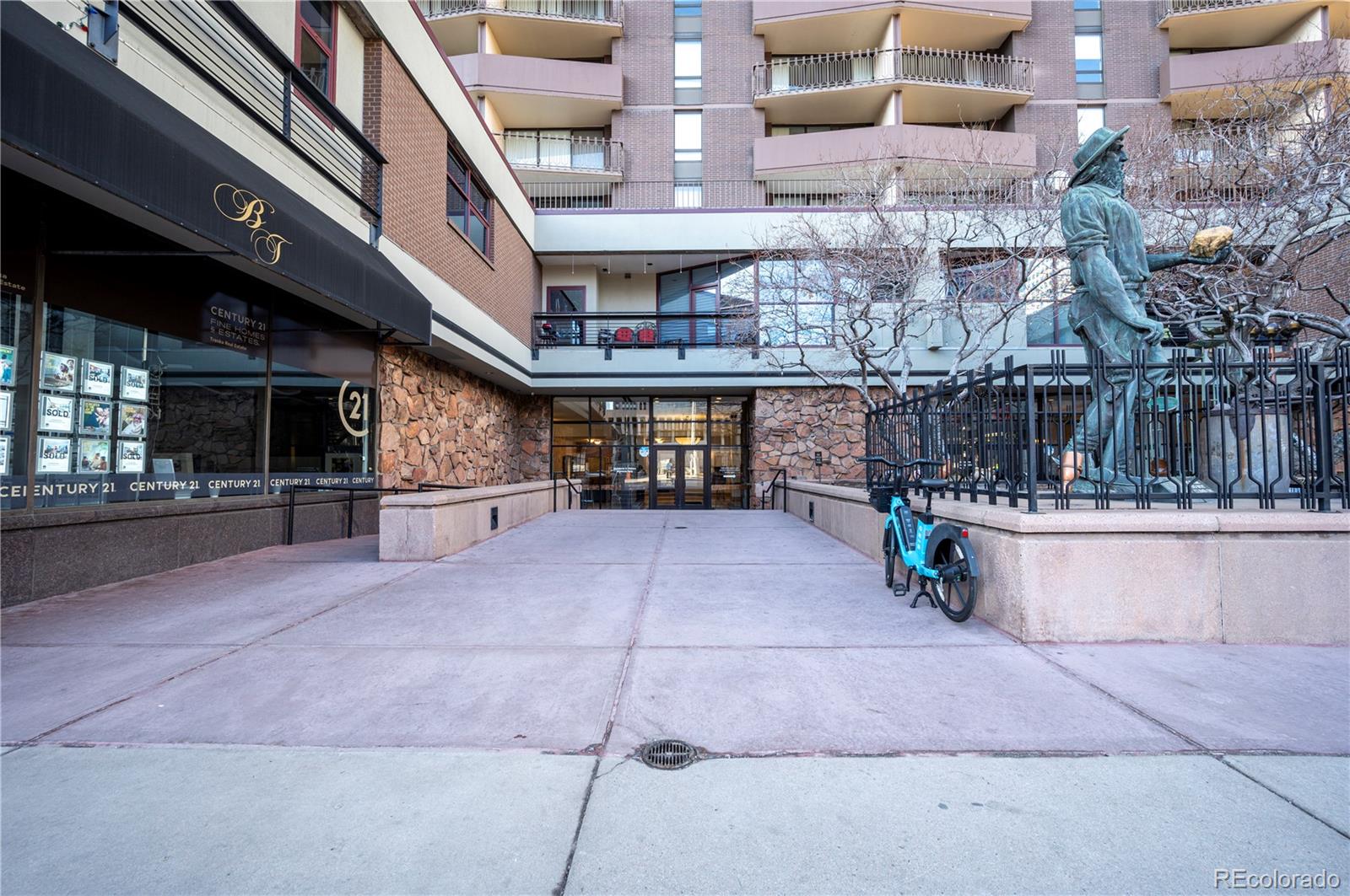 MLS Image #26 for 1020  15th street,denver, Colorado