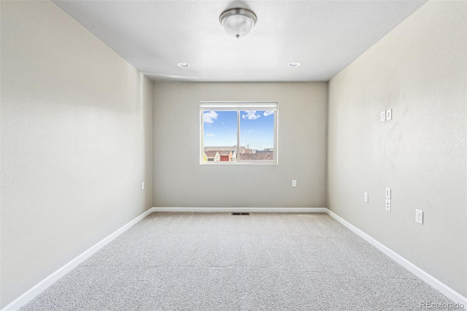 MLS Image #23 for 5760 n boston street,denver, Colorado