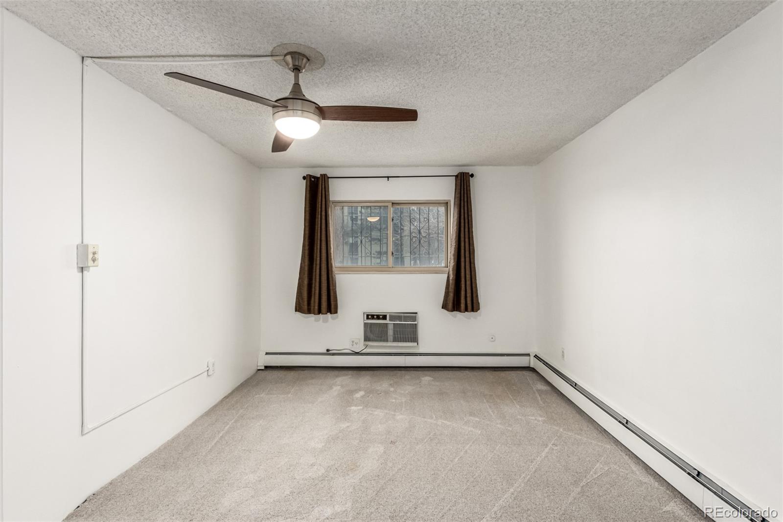 MLS Image #16 for 3450 s poplar street,denver, Colorado