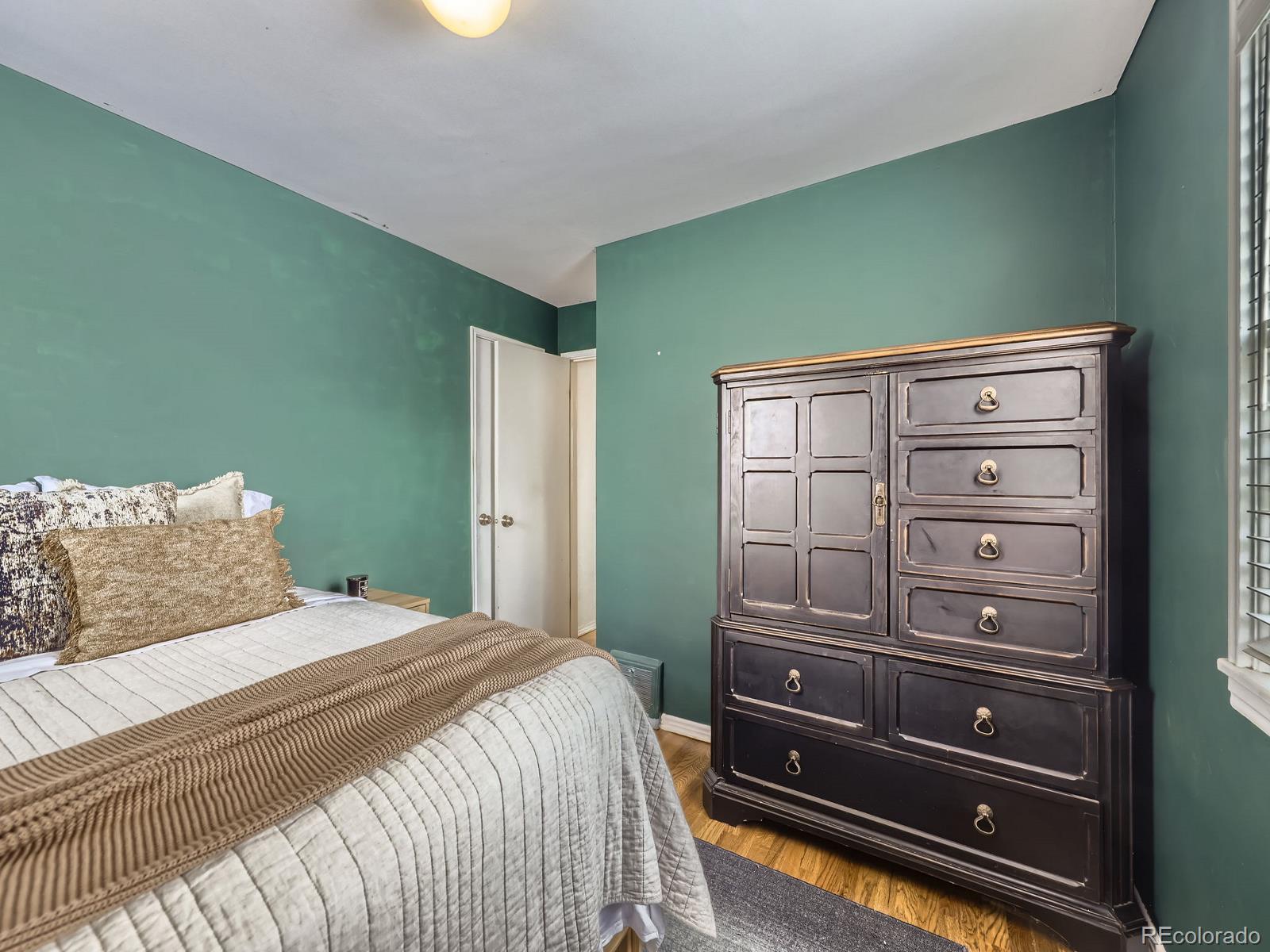 MLS Image #15 for 1651 s elizabeth street,denver, Colorado