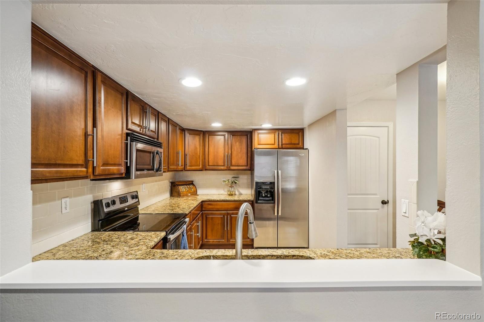 MLS Image #13 for 3550 s harlan street 335,denver, Colorado