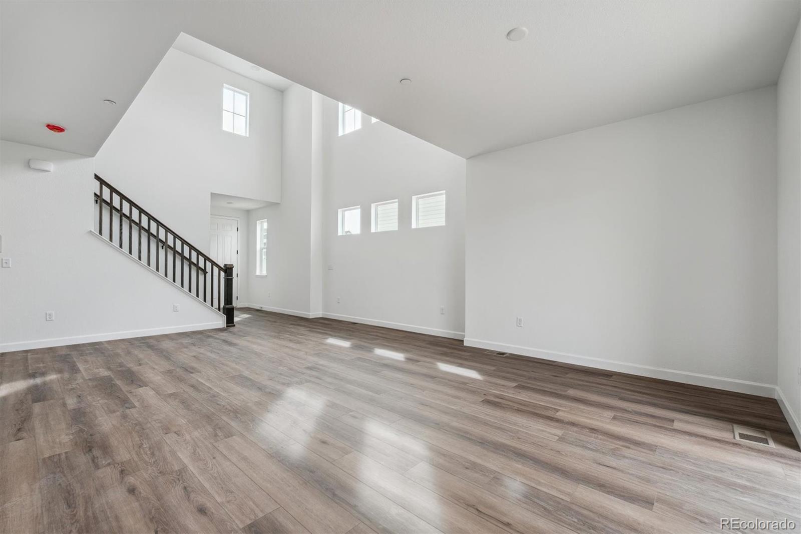 MLS Image #3 for 9257  truckee court,commerce city, Colorado
