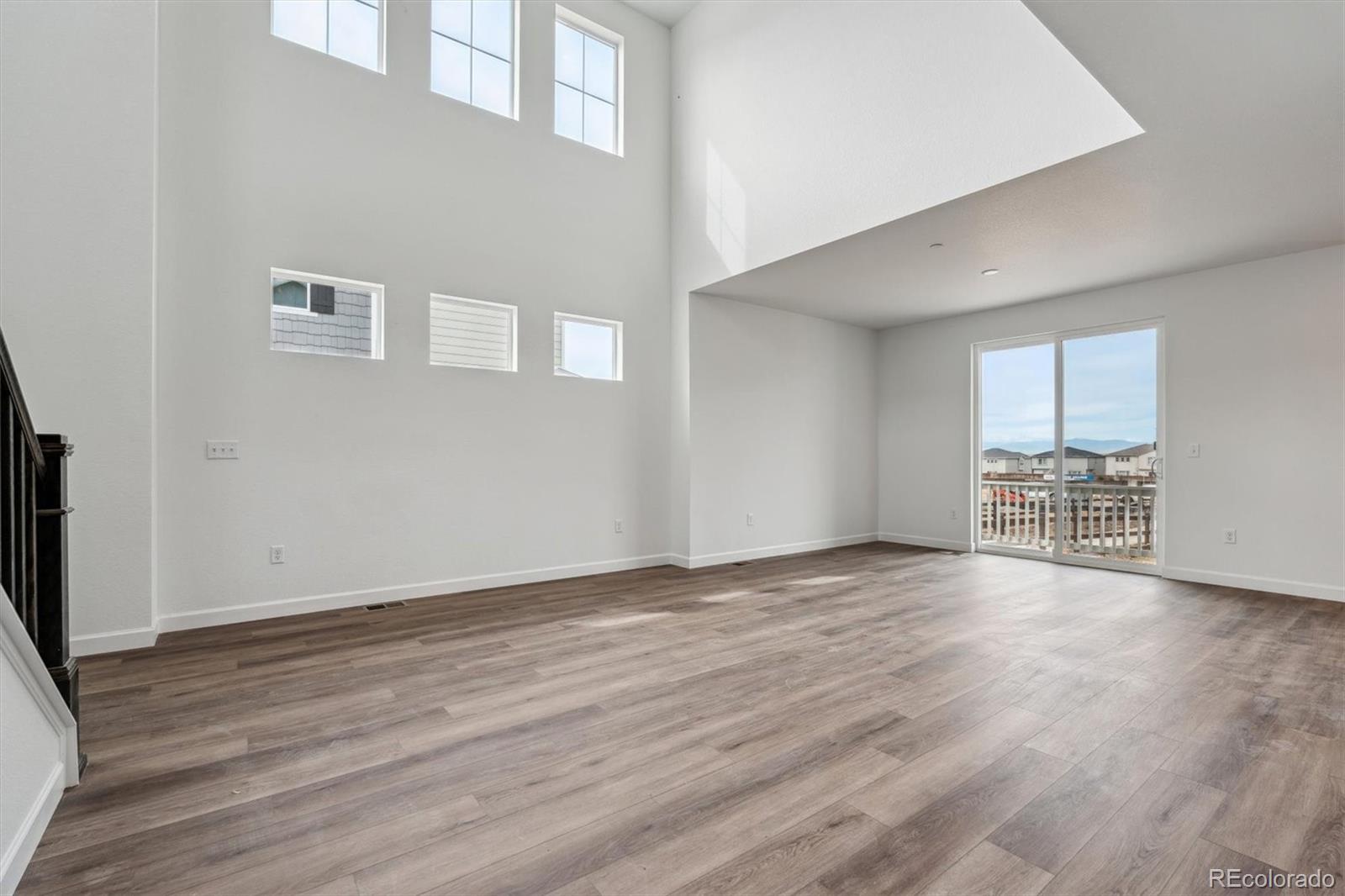 MLS Image #4 for 9257  truckee court,commerce city, Colorado