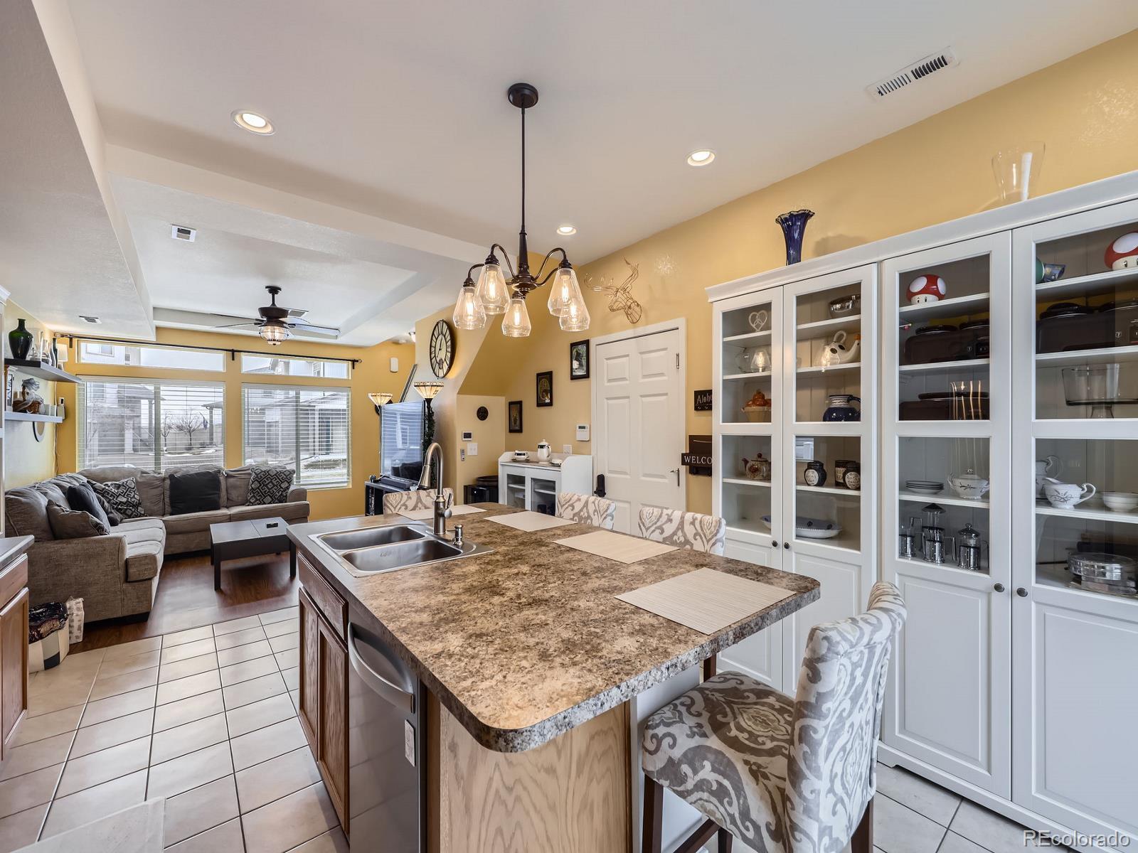 MLS Image #12 for 17950 e 54th avenue,denver, Colorado