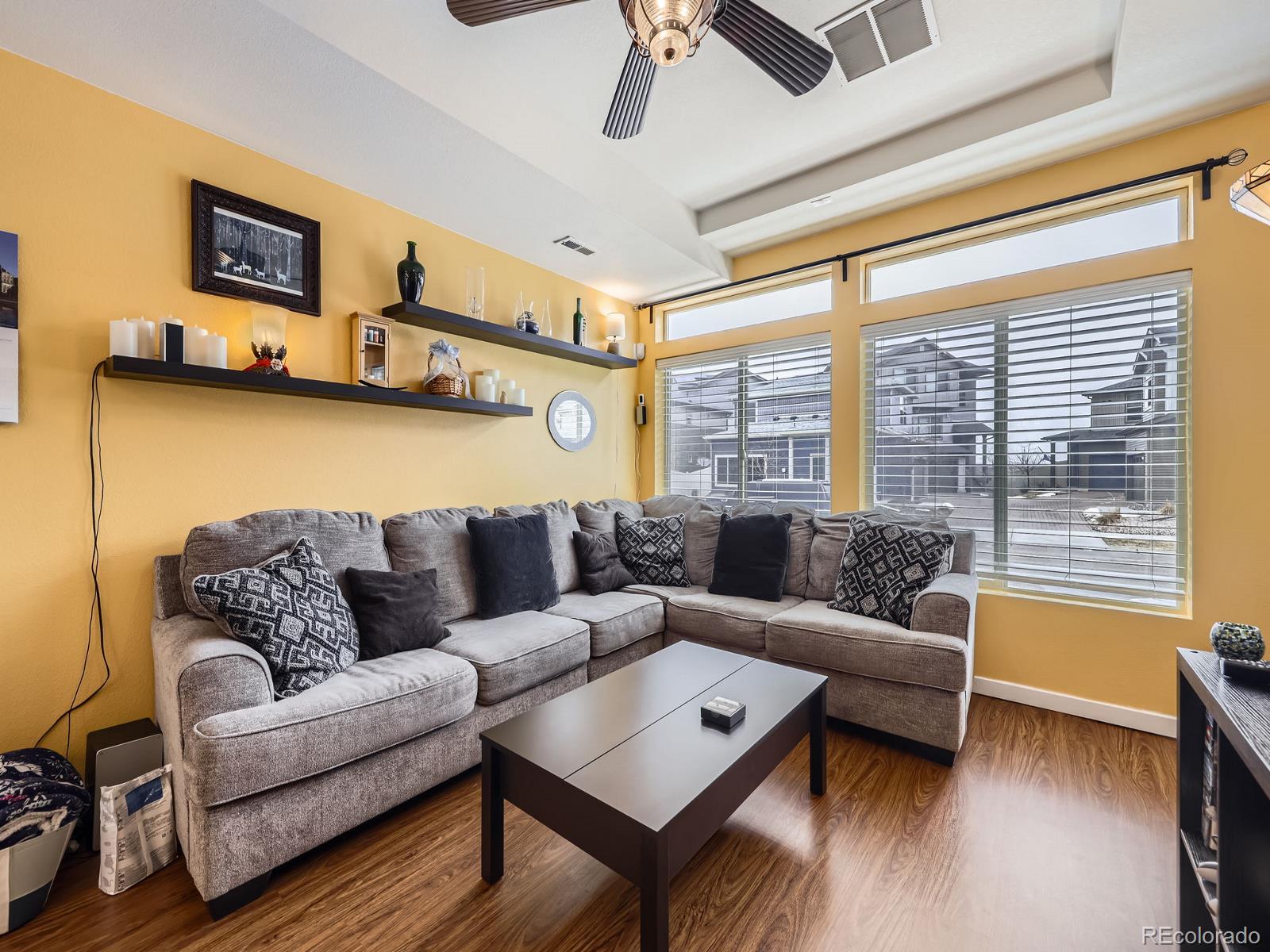 MLS Image #8 for 17950 e 54th avenue,denver, Colorado