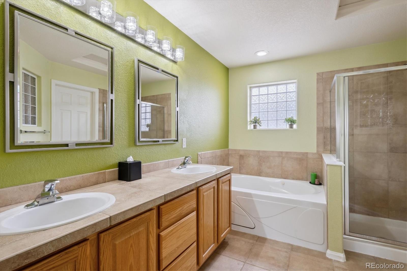 MLS Image #19 for 9808 e carolina place,aurora, Colorado