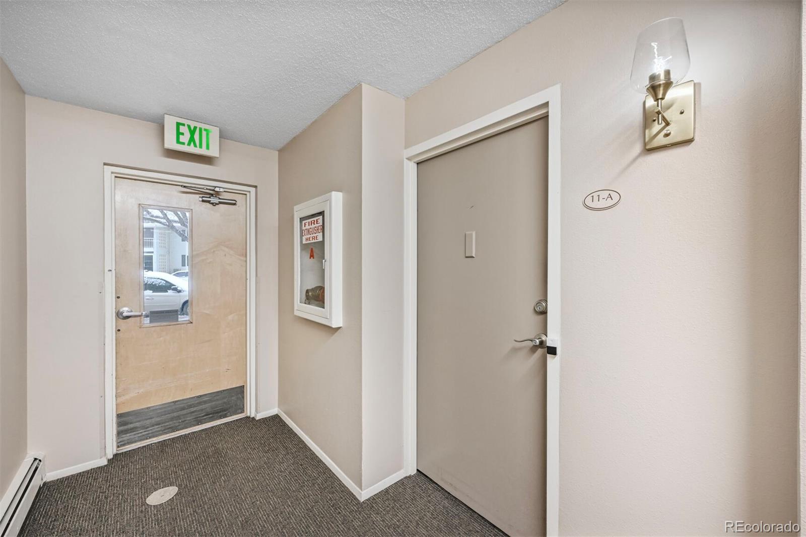 MLS Image #3 for 580 s clinton street,denver, Colorado