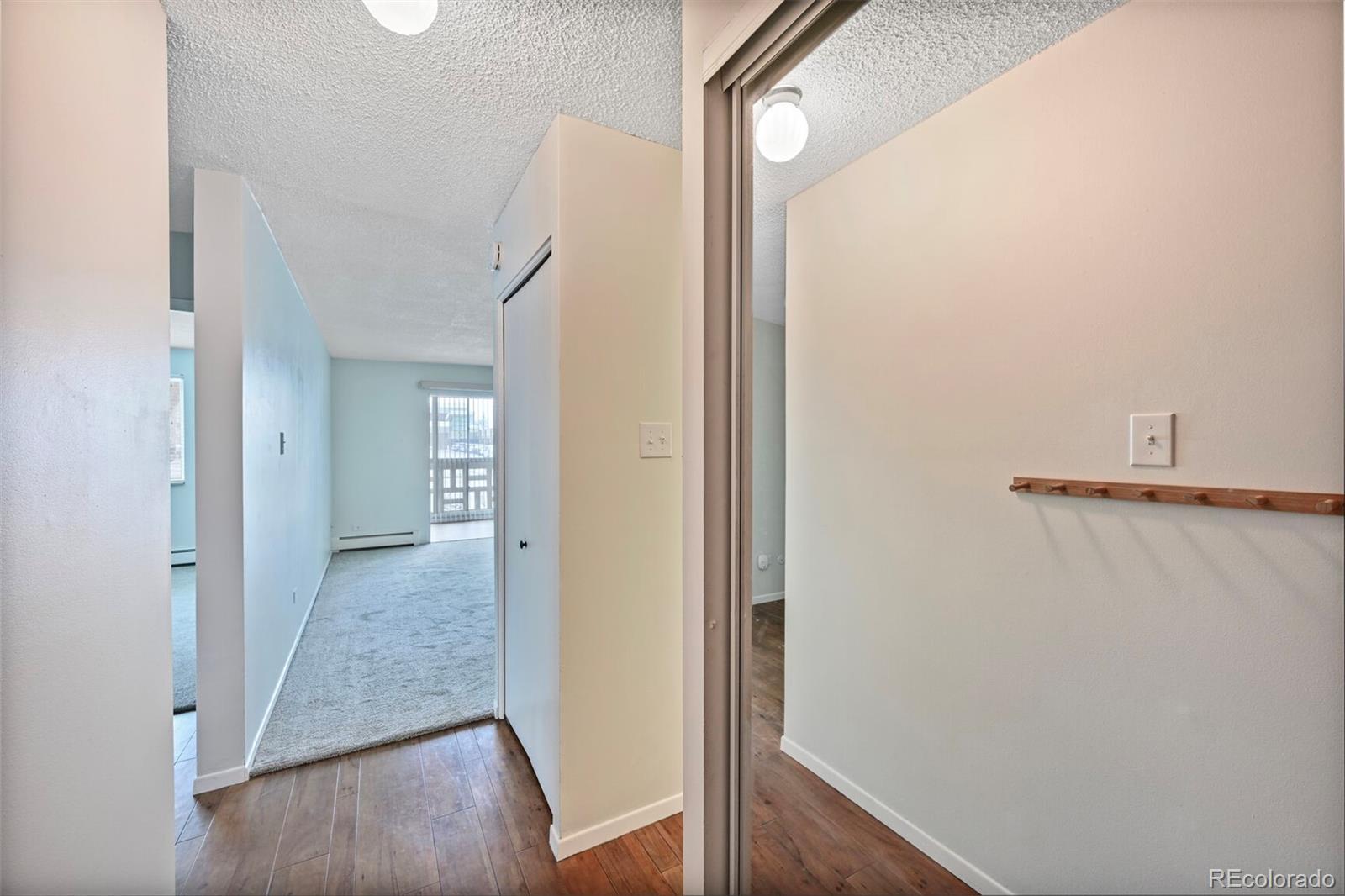 MLS Image #4 for 580 s clinton street,denver, Colorado