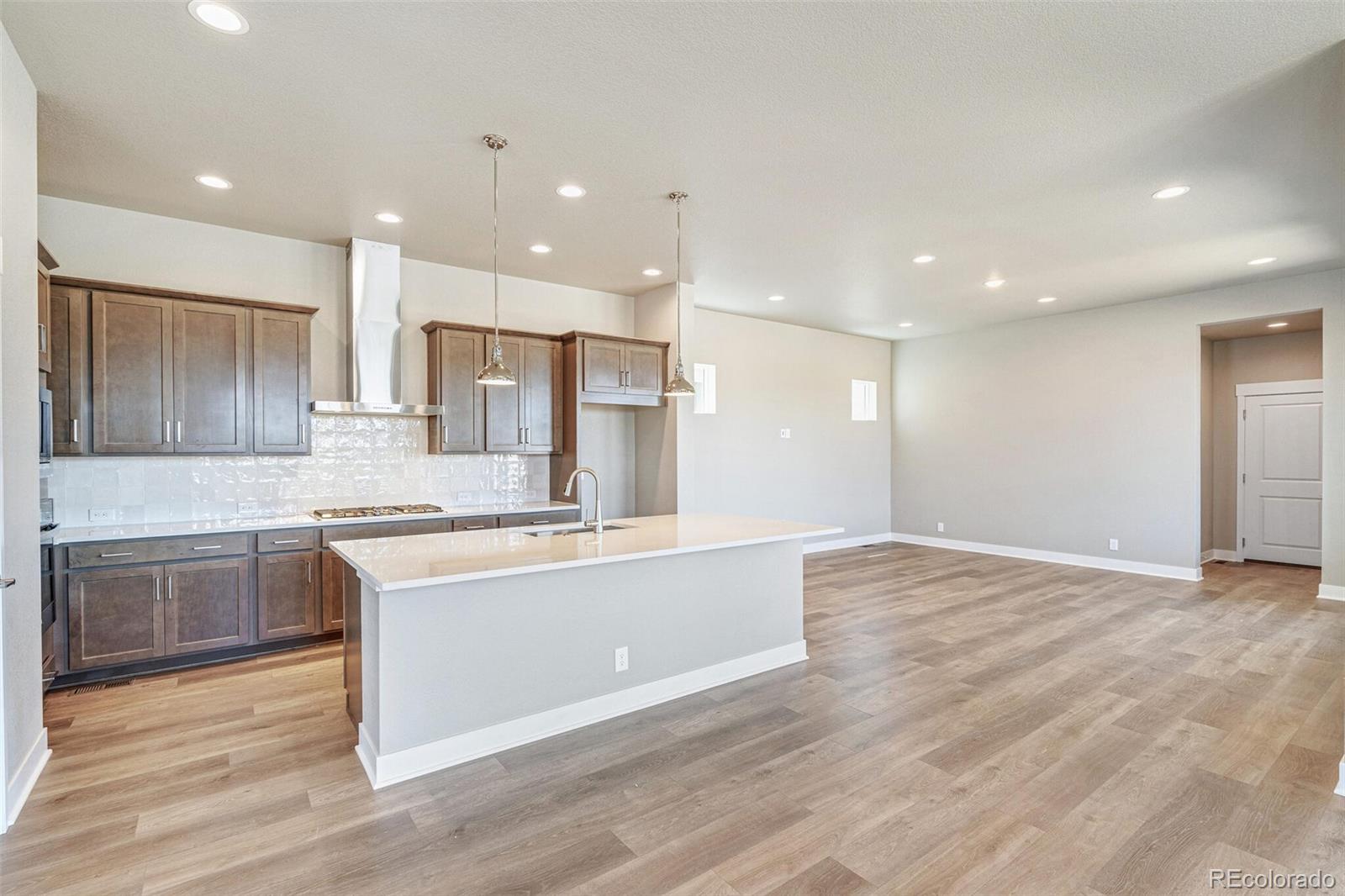 MLS Image #17 for 21022 e 63 drive,aurora, Colorado