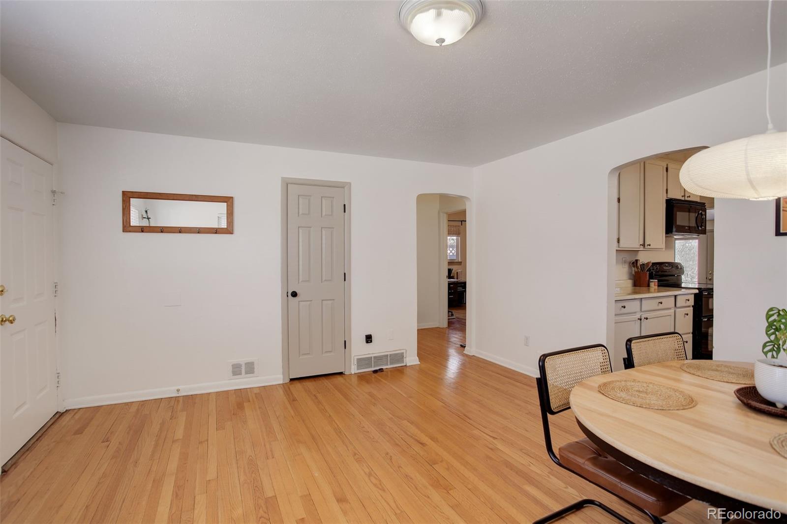 MLS Image #5 for 2158 s ash street,denver, Colorado