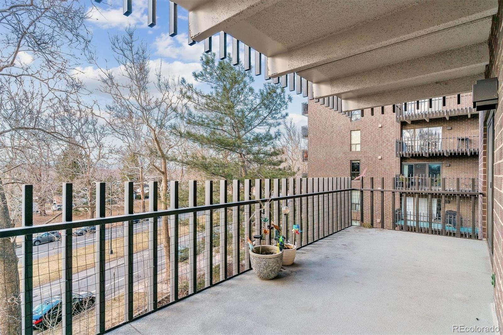 MLS Image #13 for 460 s marion parkway,denver, Colorado