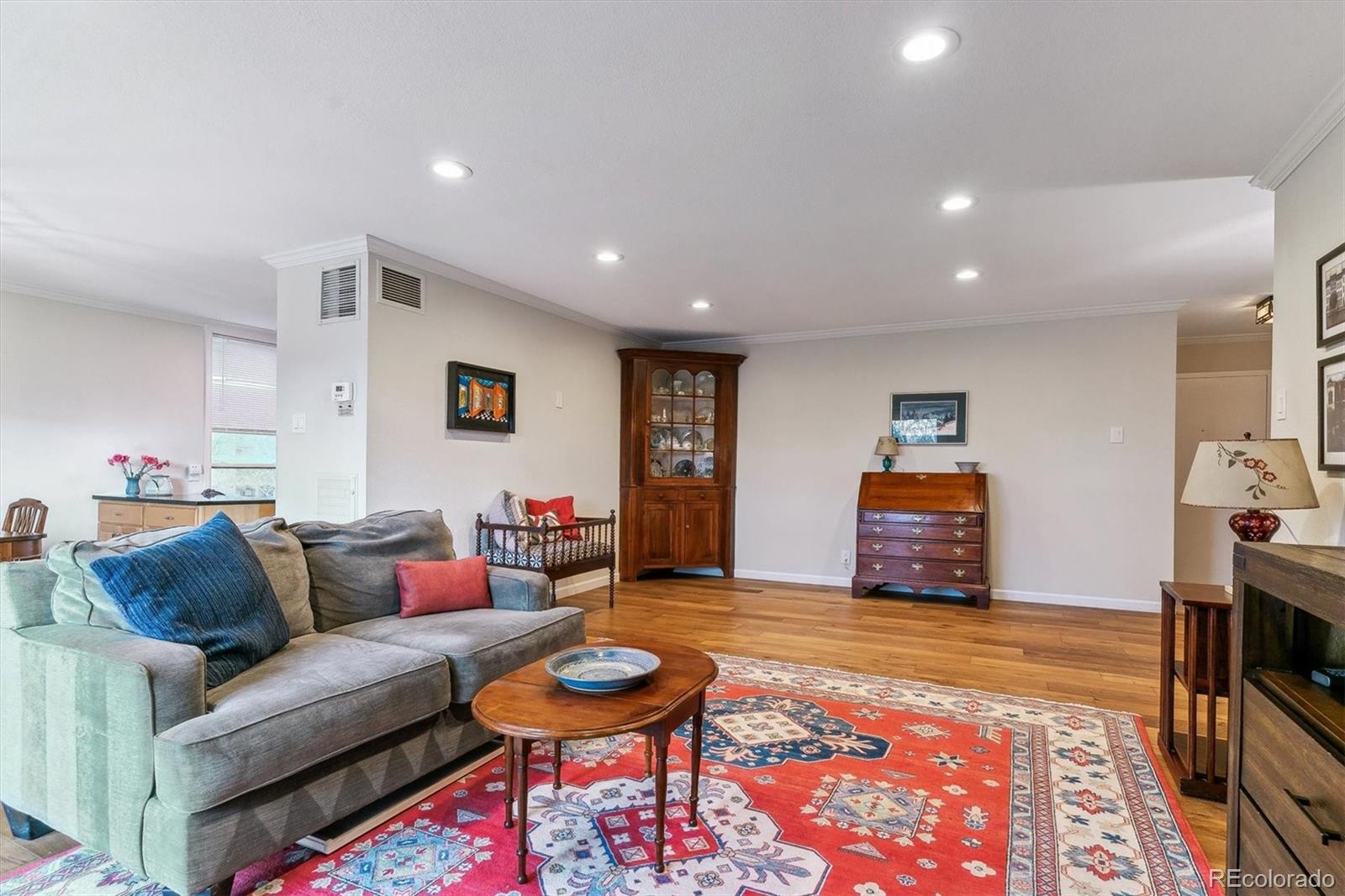 MLS Image #6 for 460 s marion parkway,denver, Colorado