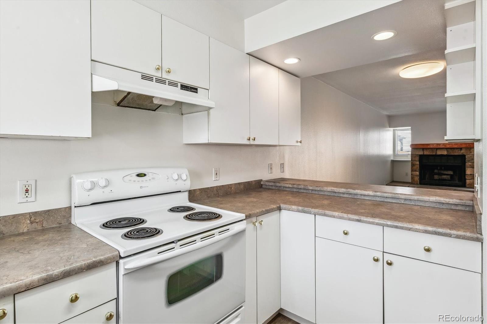 MLS Image #11 for 16104 e alaska place,aurora, Colorado
