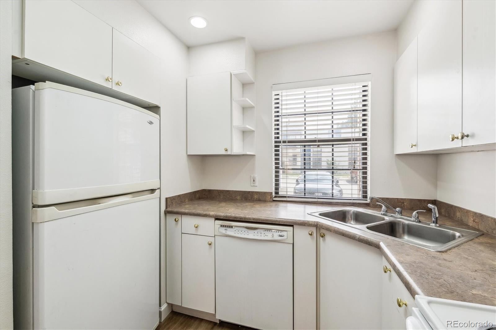 MLS Image #13 for 16104 e alaska place,aurora, Colorado