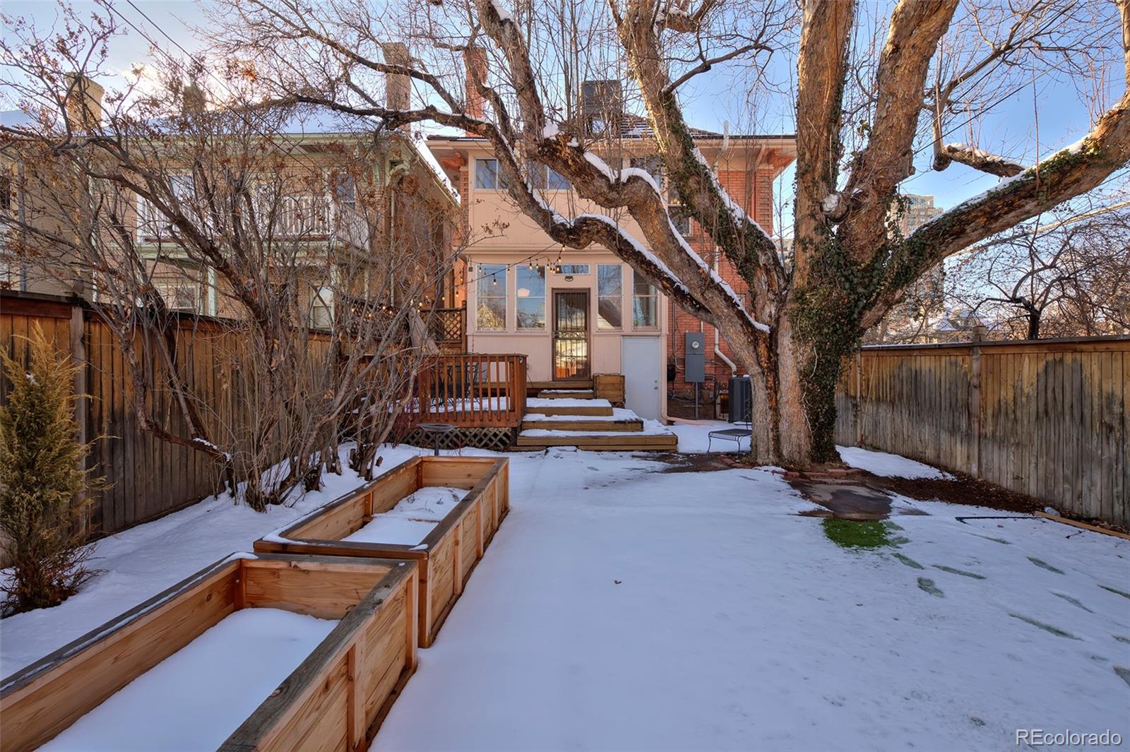 MLS Image #44 for 1586  steele street,denver, Colorado