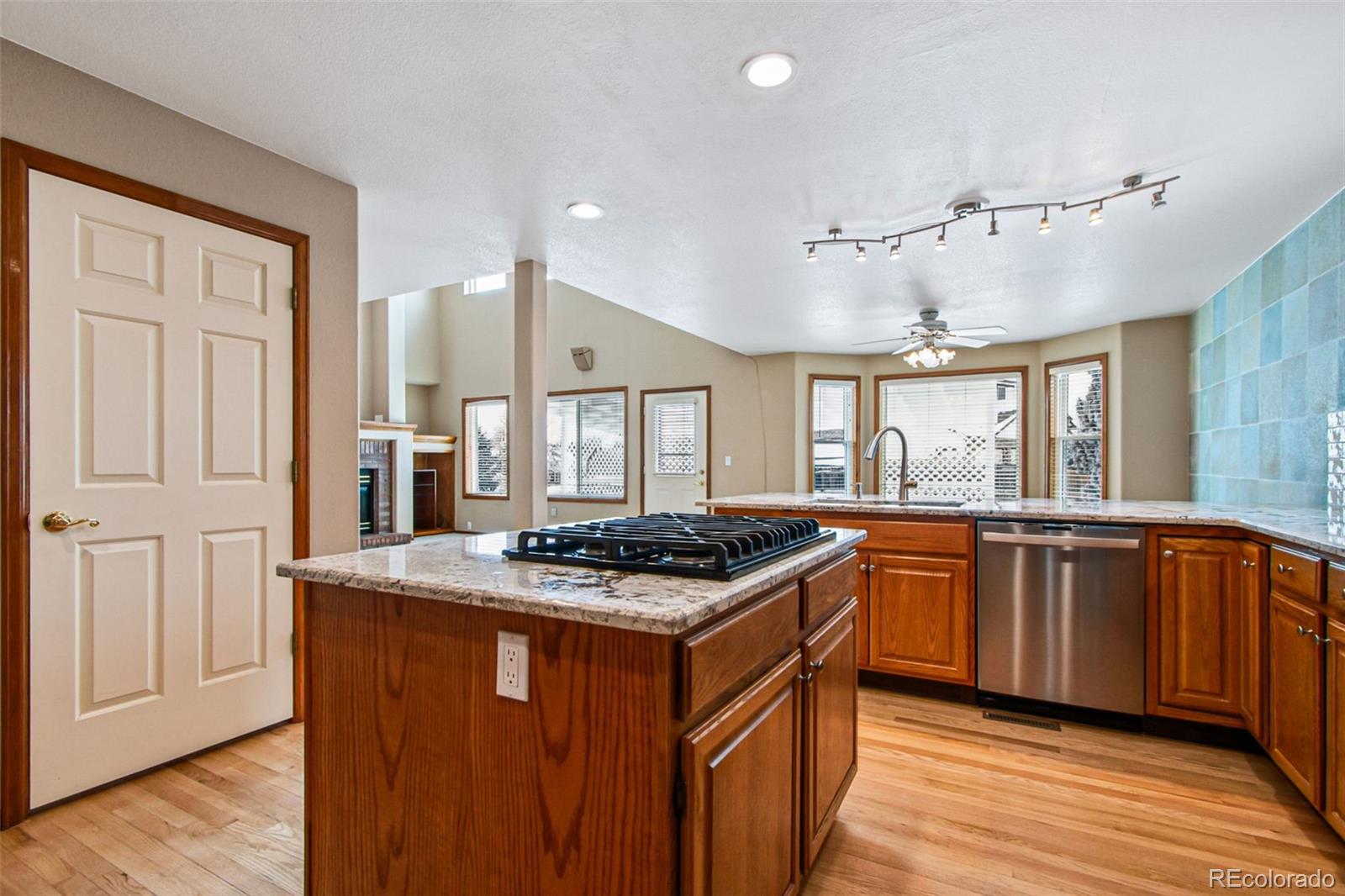 MLS Image #17 for 5395 s flanders way,centennial, Colorado