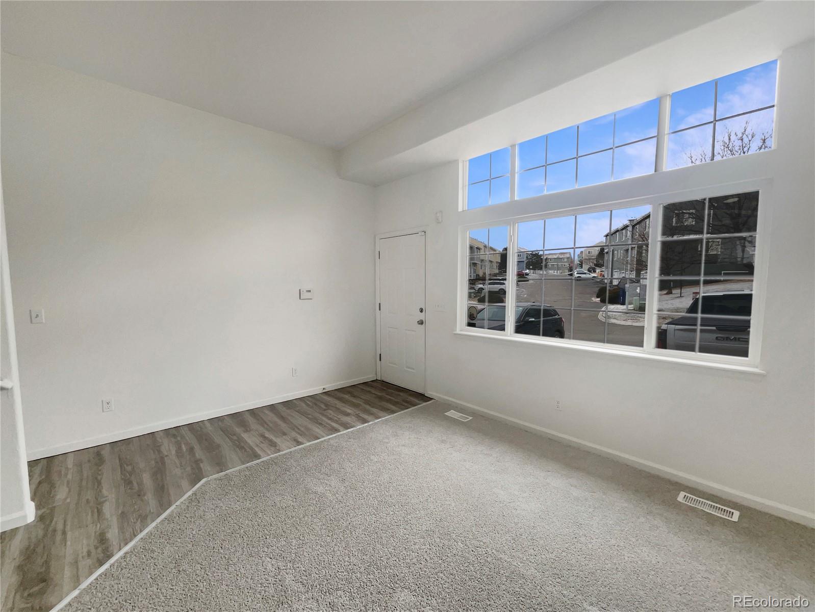 MLS Image #10 for 8199  welby road 1908,denver, Colorado