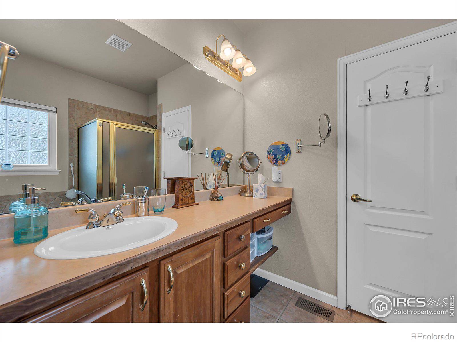 MLS Image #9 for 1629  metropolitan drive,longmont, Colorado