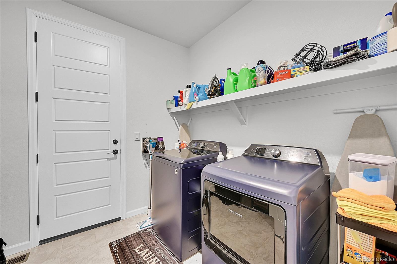 MLS Image #12 for 23996 e river front drive,aurora, Colorado