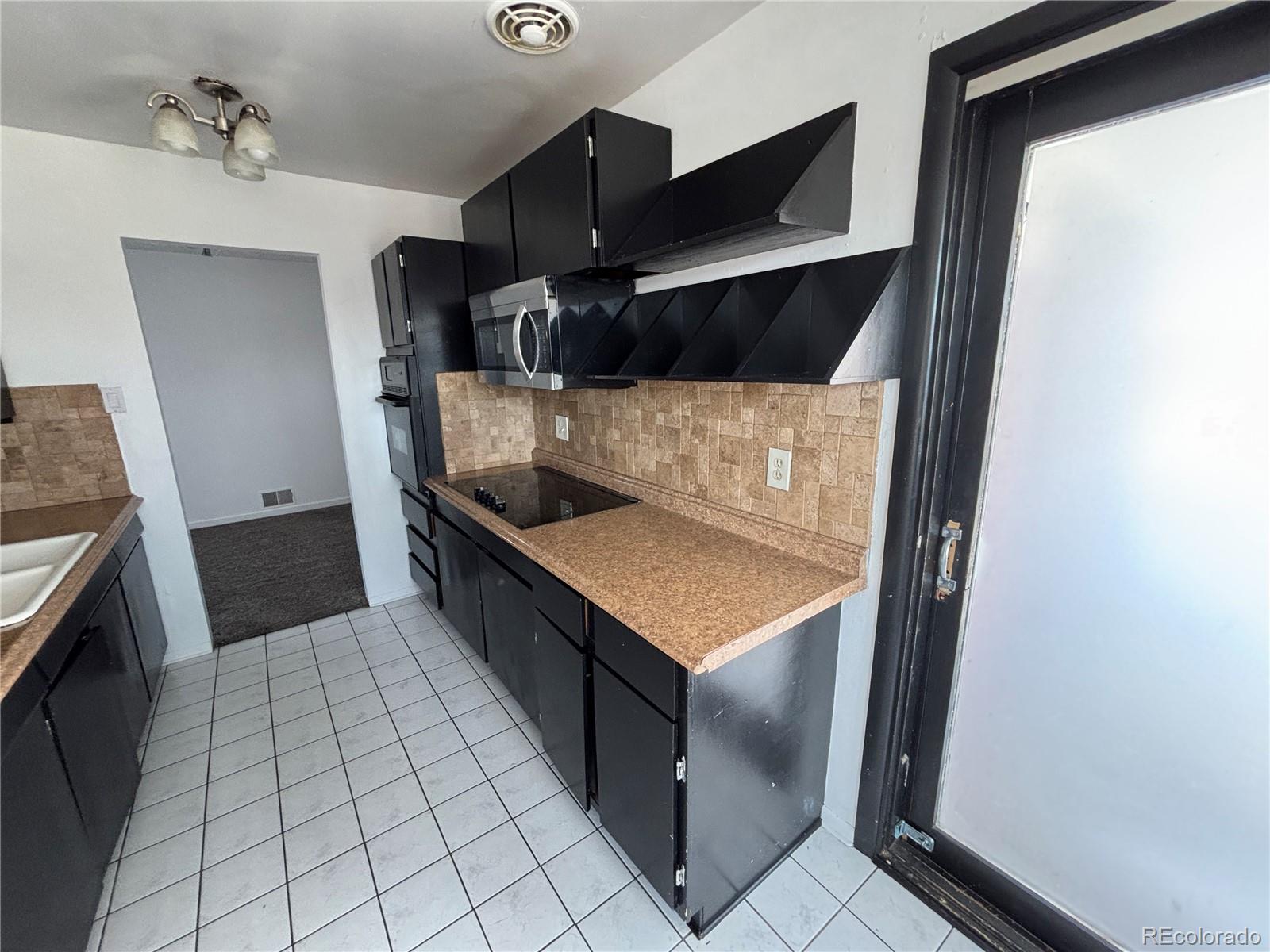 MLS Image #10 for 2302 s raleigh street,denver, Colorado