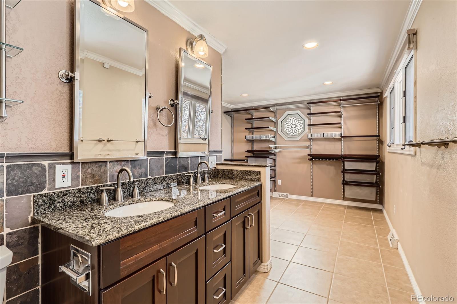 MLS Image #11 for 6259 s fenton court,littleton, Colorado