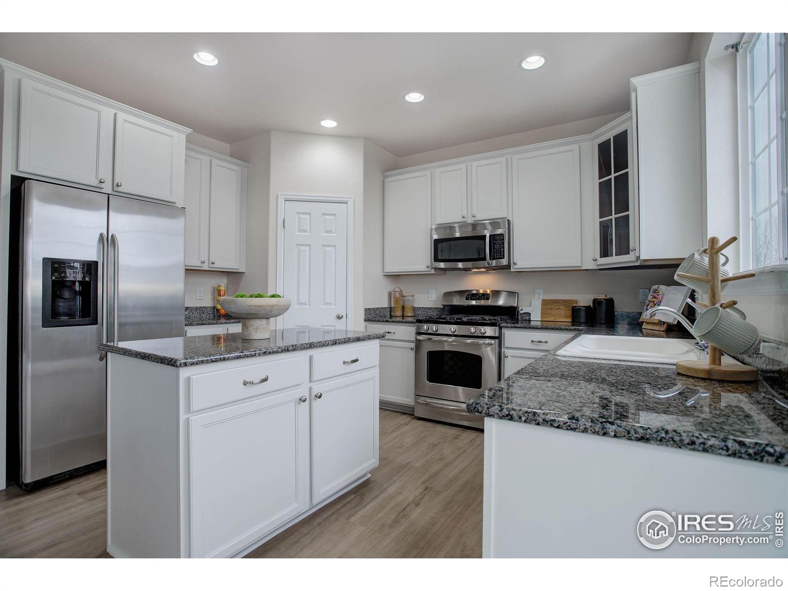 MLS Image #6 for 739  graham circle,erie, Colorado