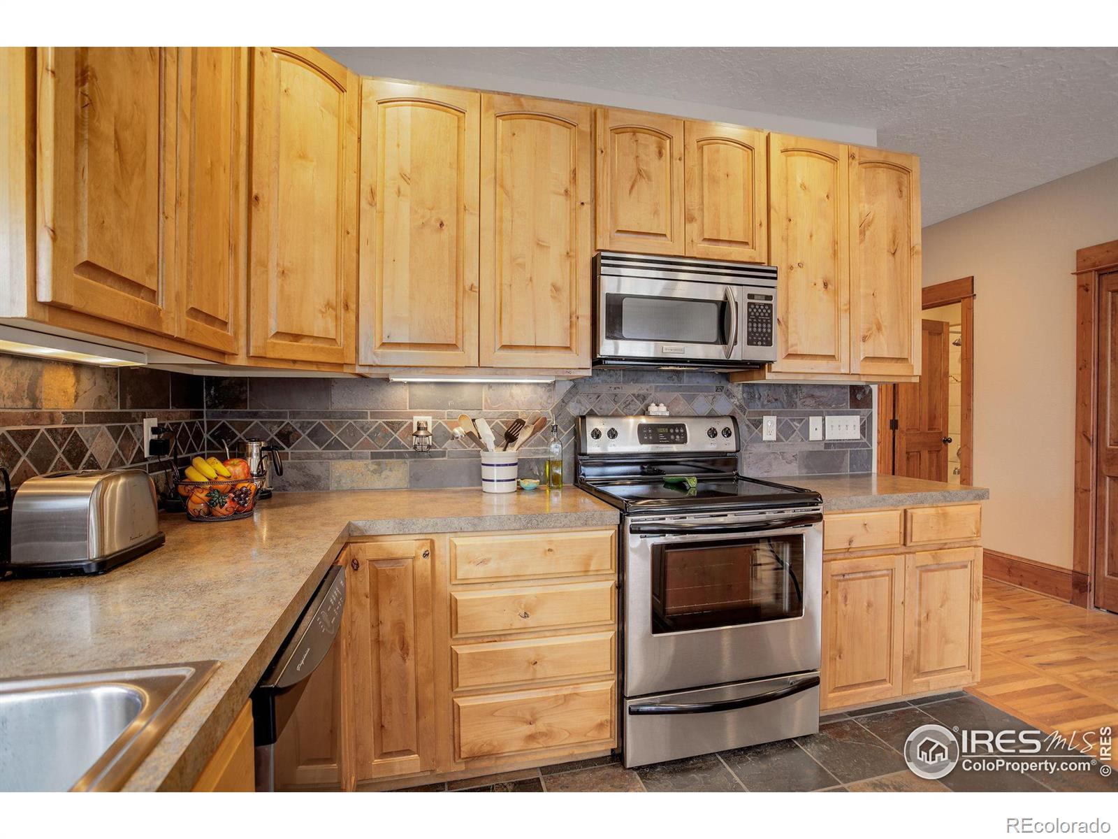 MLS Image #15 for 428 n grant avenue,loveland, Colorado