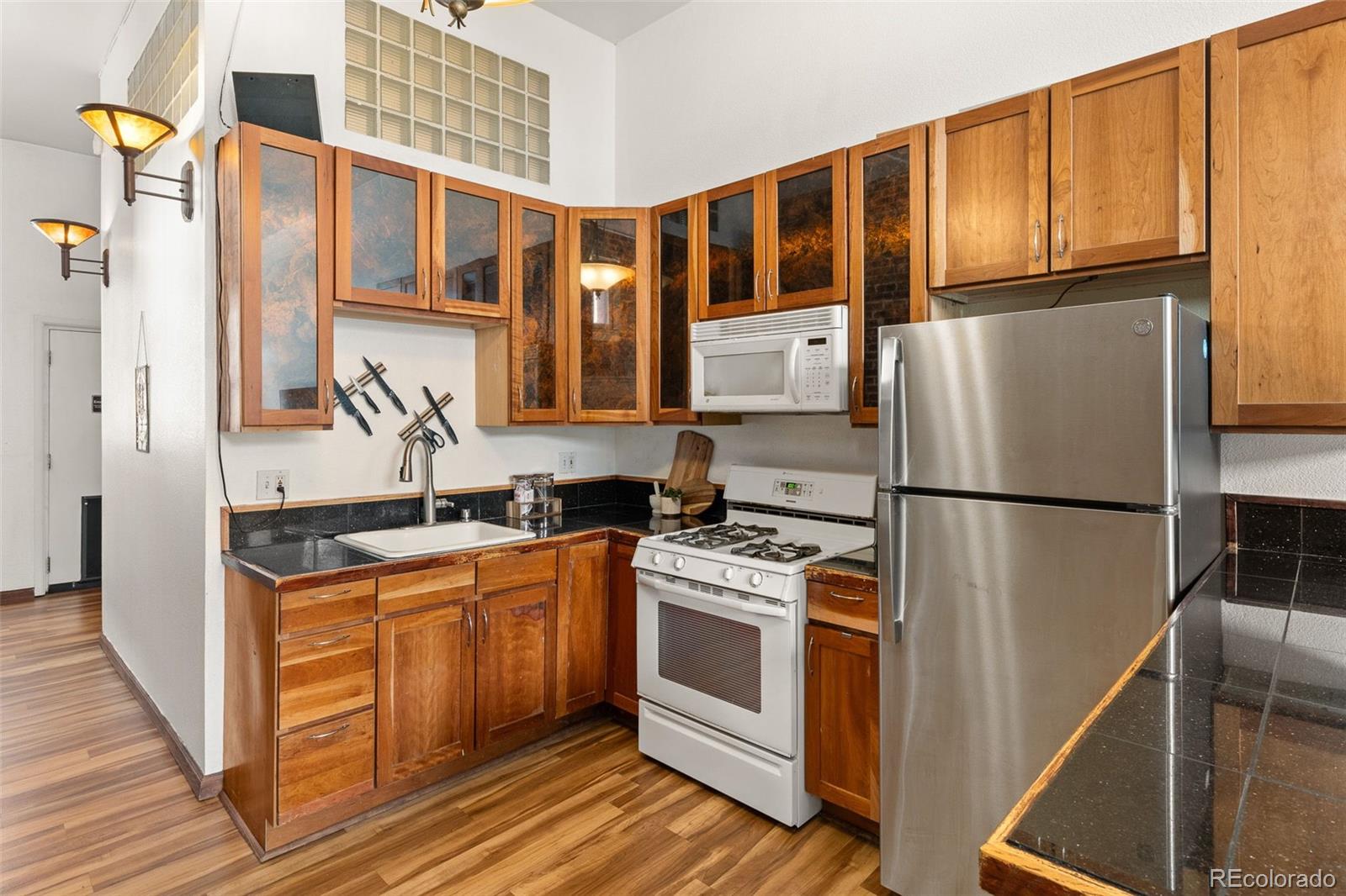 MLS Image #5 for 828  29th street,denver, Colorado