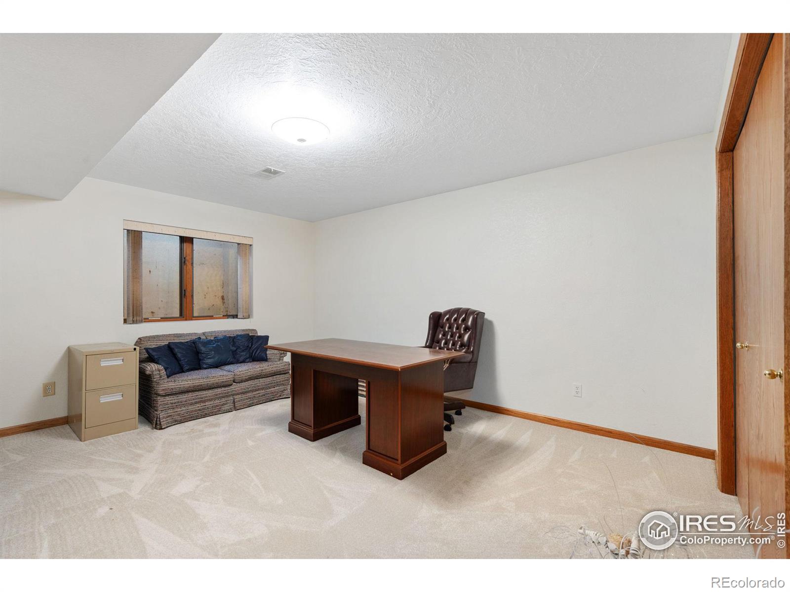 MLS Image #12 for 2010  46th avenue,greeley, Colorado