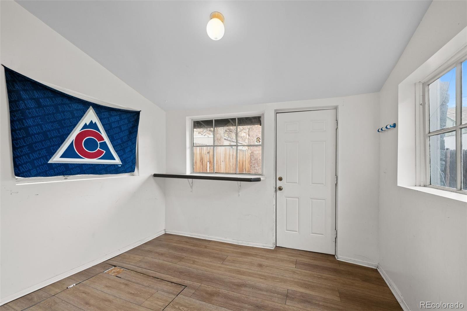 MLS Image #19 for 374 s lincoln street,denver, Colorado