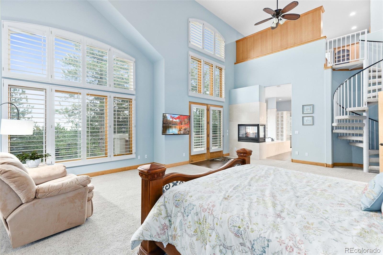 MLS Image #16 for 22554  treetop lane,golden, Colorado