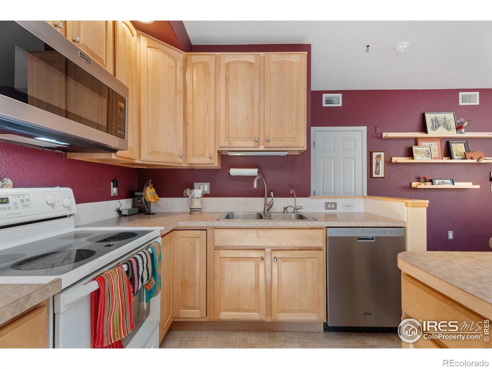 MLS Image #11 for 2139  grays peak drive,loveland, Colorado