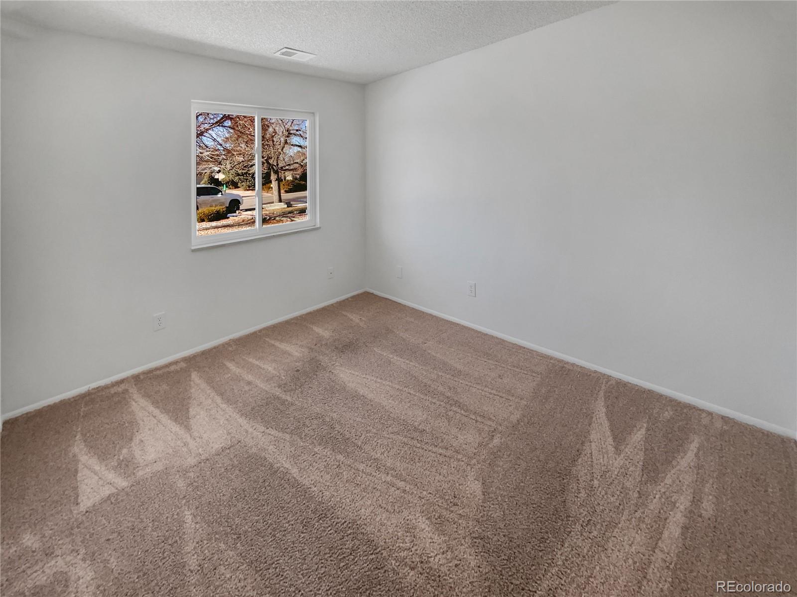 MLS Image #4 for 1584 s salem circle,aurora, Colorado