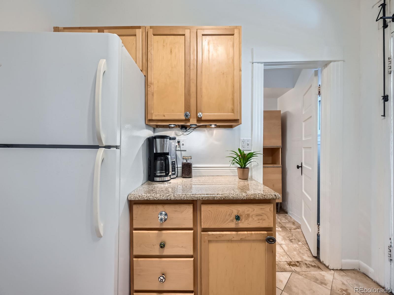 MLS Image #9 for 453 s lincoln street ,denver, Colorado