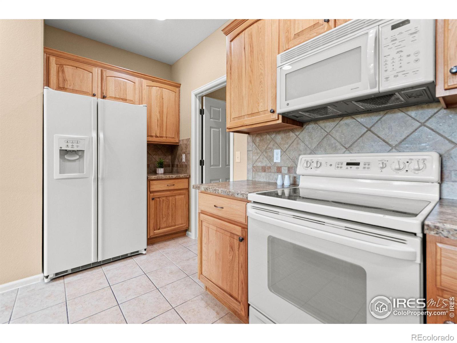 MLS Image #14 for 2920  tabernash drive,loveland, Colorado