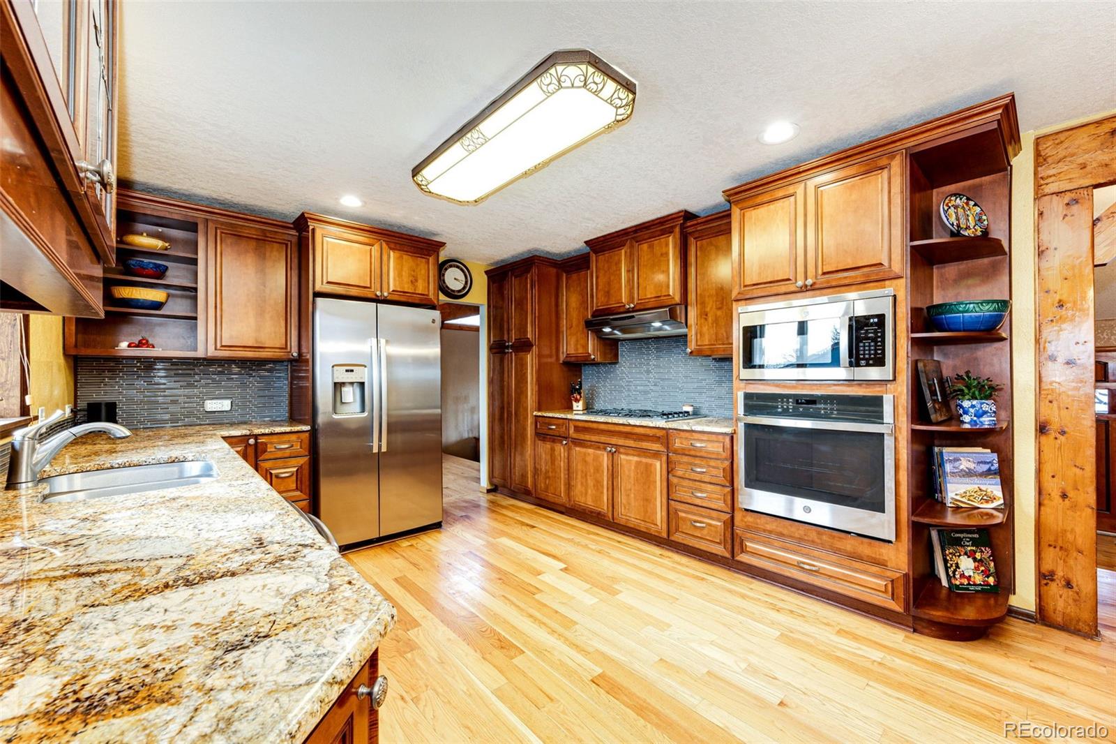 MLS Image #10 for 13852 w 54th avenue,arvada, Colorado