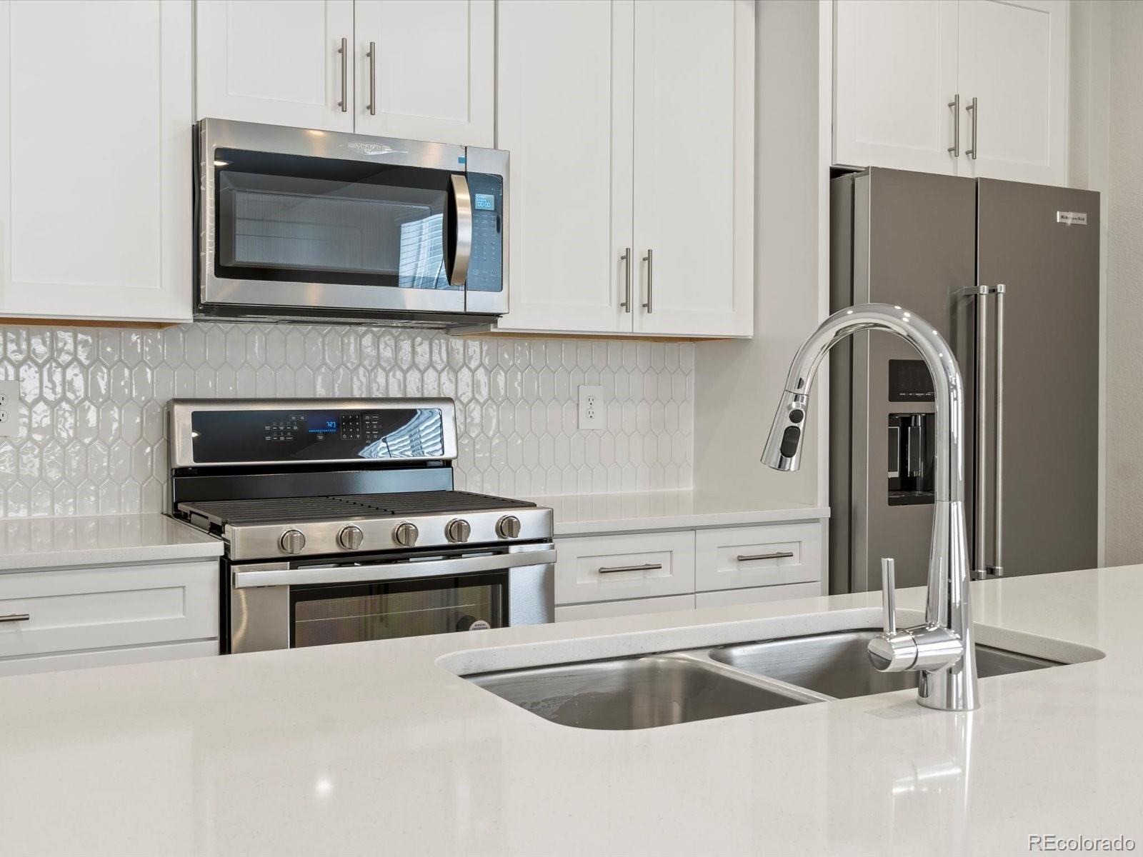 MLS Image #13 for 6571 n malaya street,aurora, Colorado
