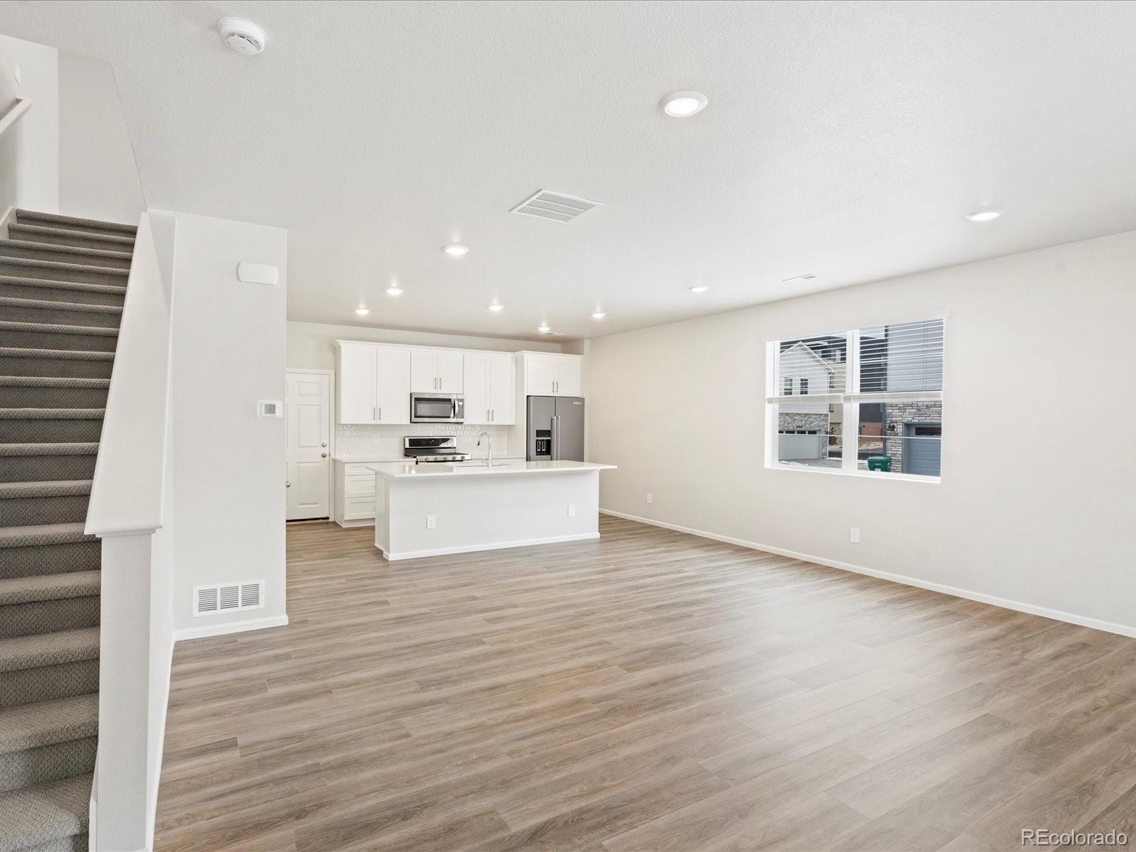 MLS Image #2 for 6571 n malaya street,aurora, Colorado