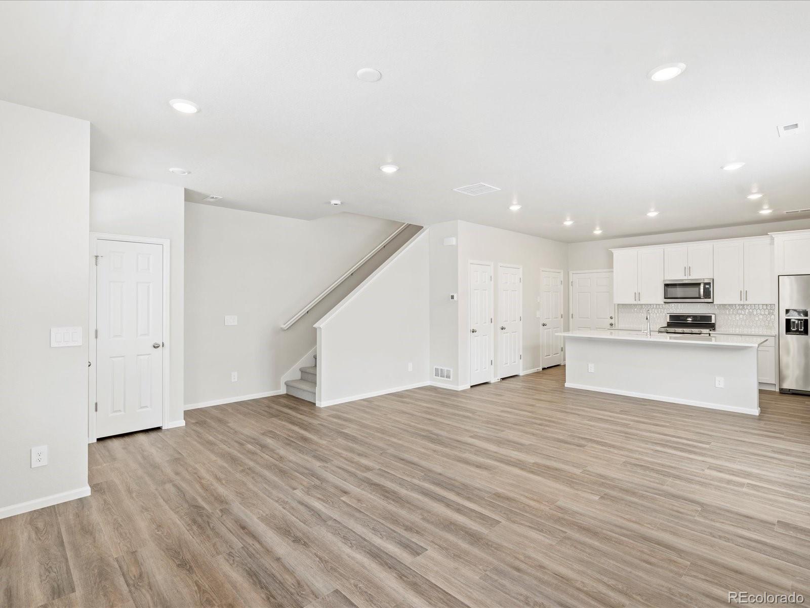 MLS Image #4 for 6571 n malaya street,aurora, Colorado