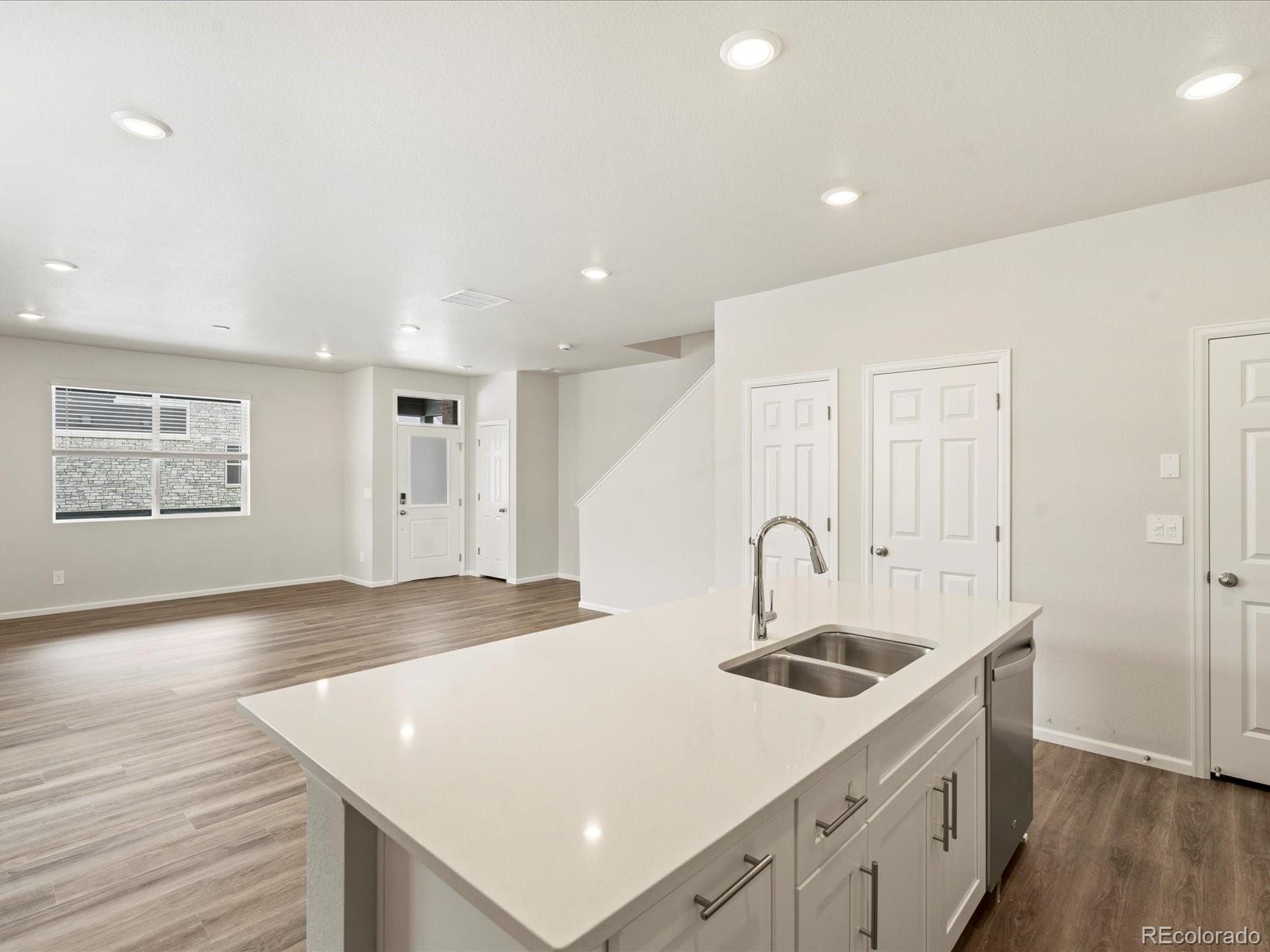 MLS Image #9 for 6571 n malaya street,aurora, Colorado