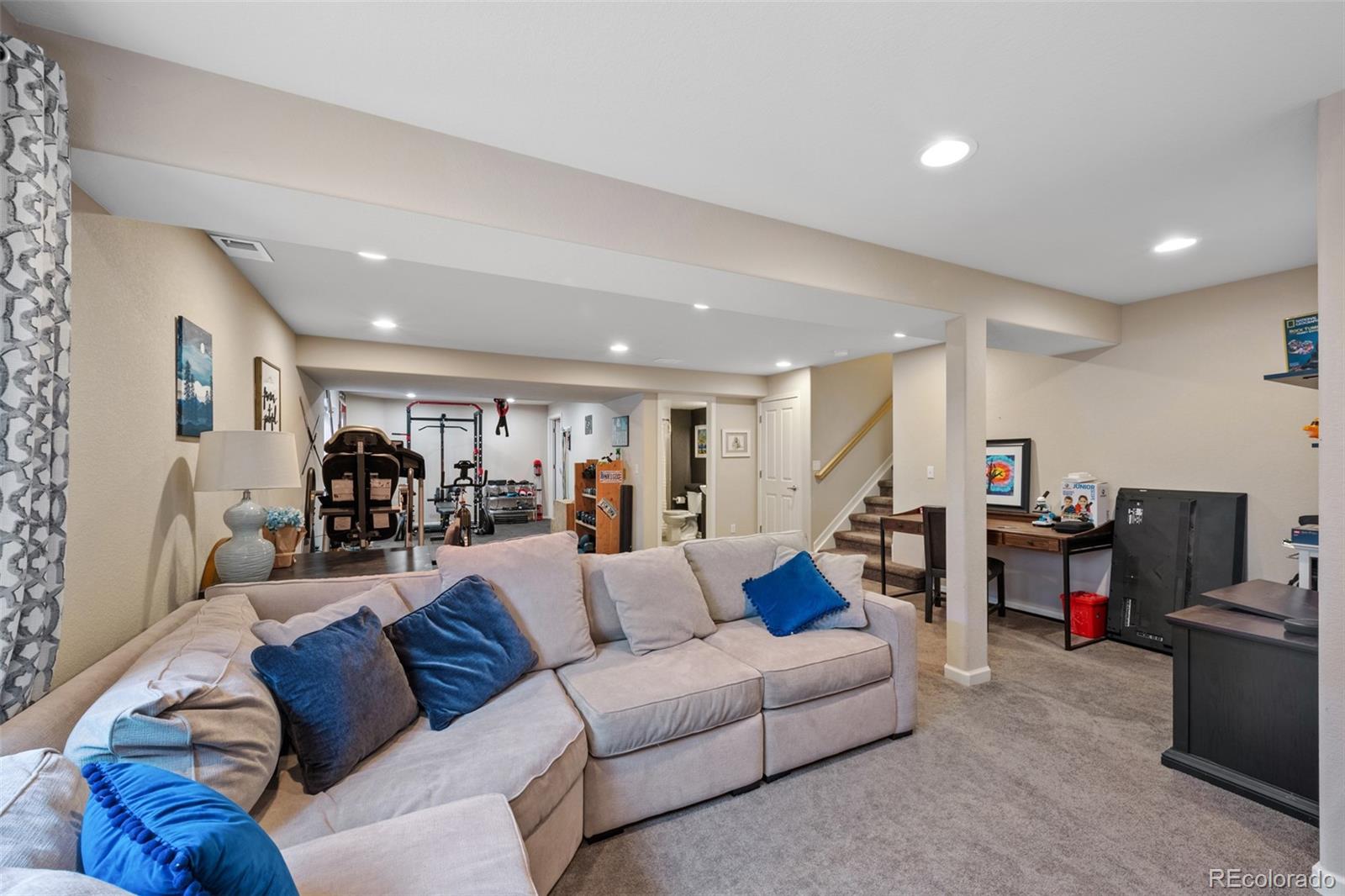 MLS Image #34 for 16844 e lake place,aurora, Colorado