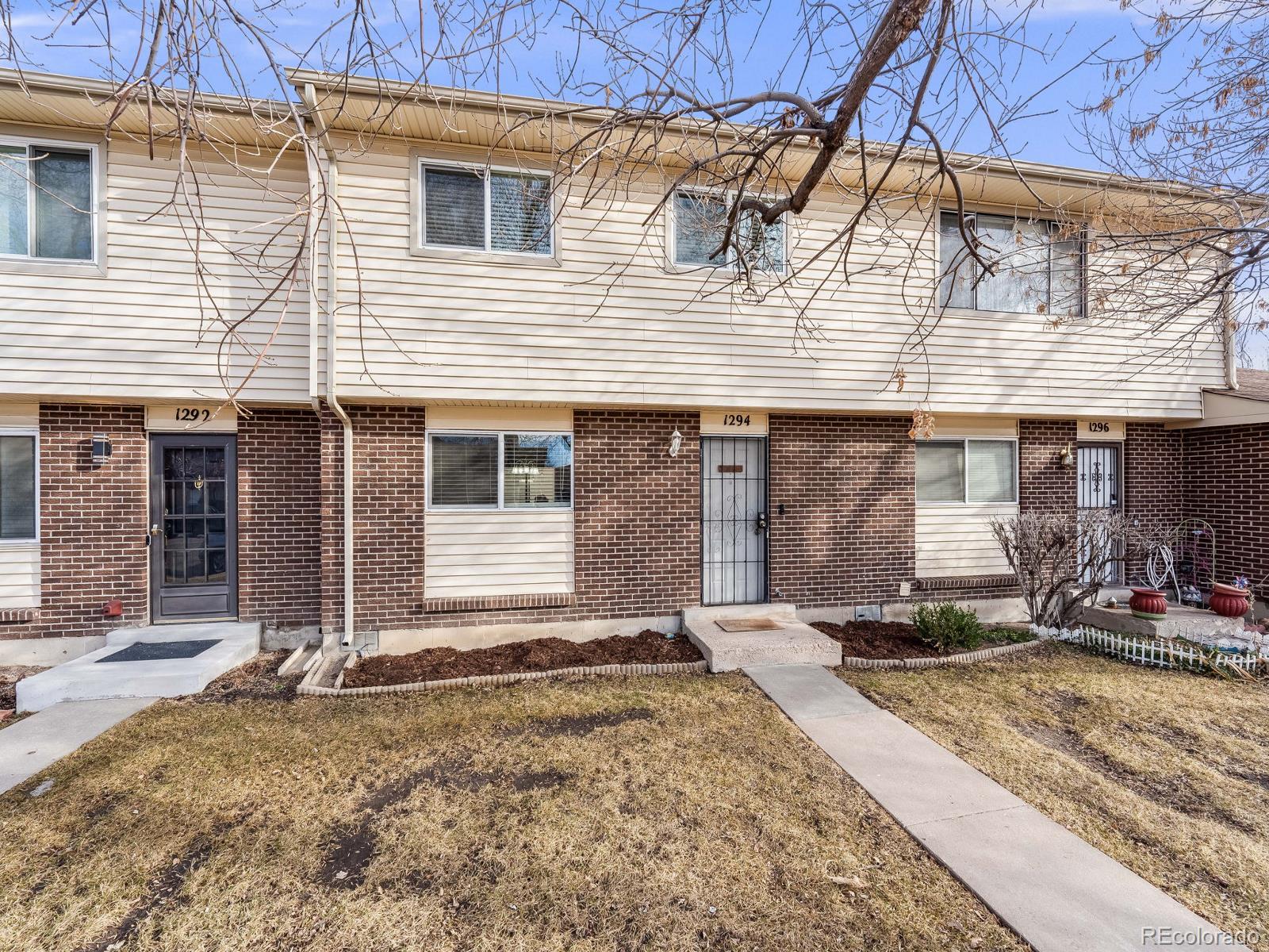 MLS Image #3 for 1294 s troy street,aurora, Colorado