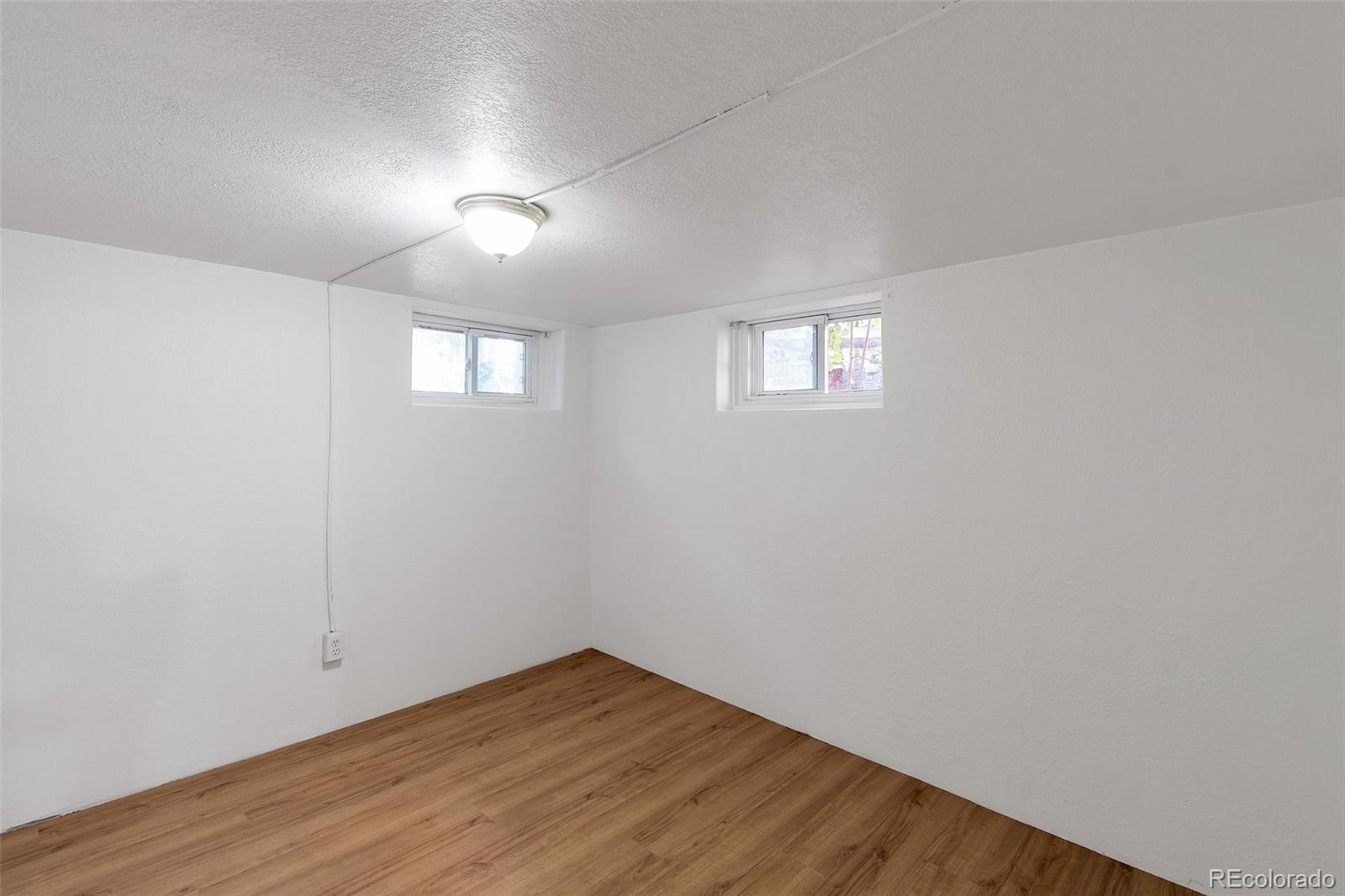 MLS Image #10 for 3336 n saint paul street,denver, Colorado