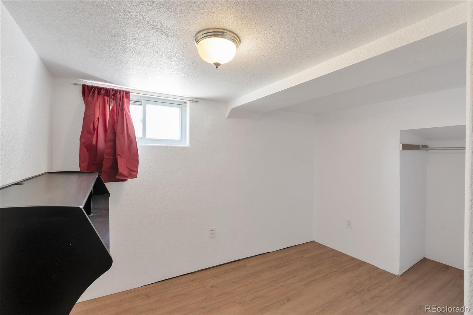 MLS Image #11 for 3336 n saint paul street,denver, Colorado