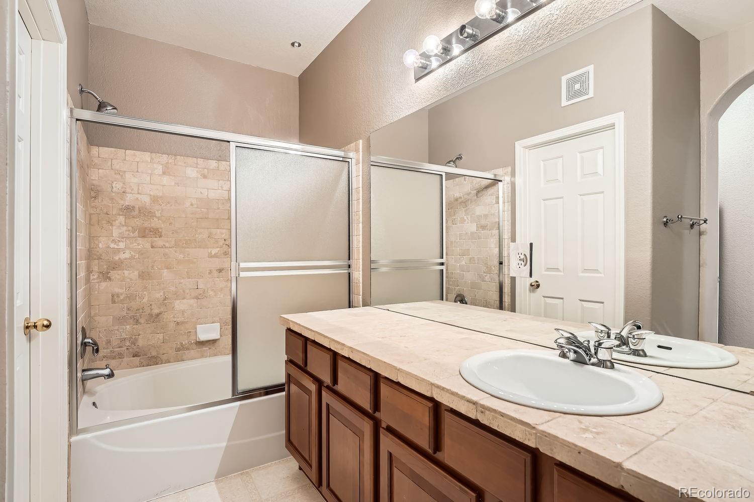 MLS Image #7 for 6742 s winnipeg circle 105,aurora, Colorado