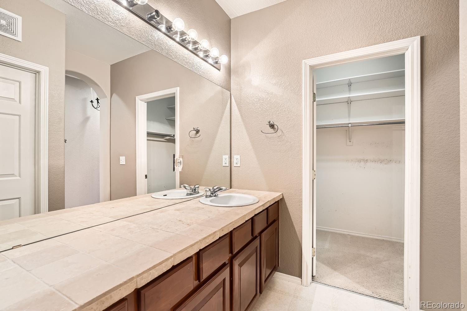 MLS Image #8 for 6742 s winnipeg circle 105,aurora, Colorado