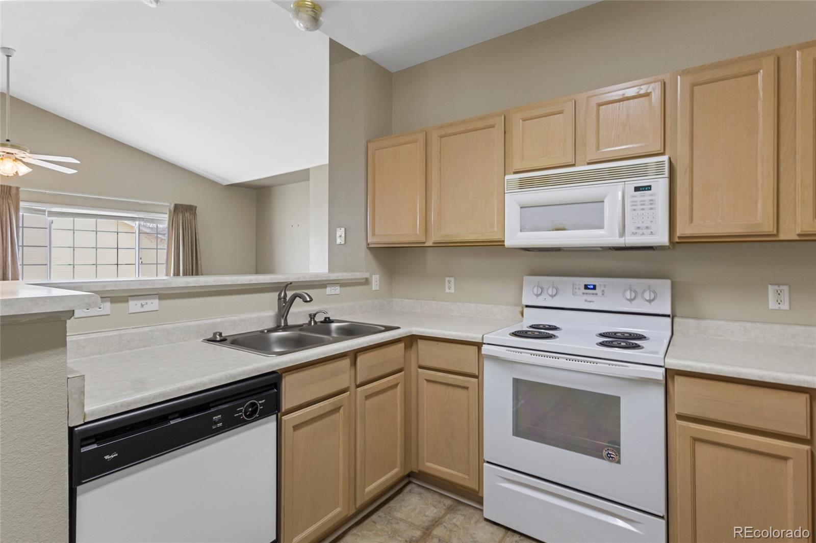 MLS Image #15 for 12292 e 2nd drive ,aurora, Colorado