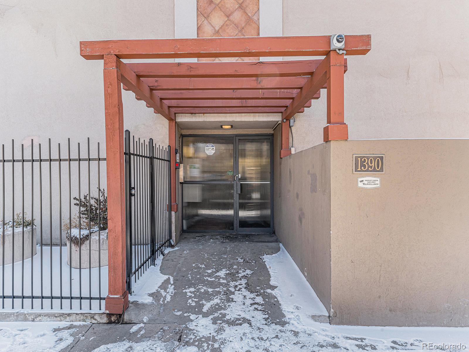 MLS Image #19 for 1390 n emerson street 105,denver, Colorado