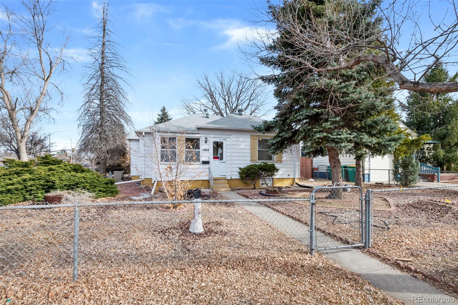 MLS Image #2 for 1994  macon street,aurora, Colorado