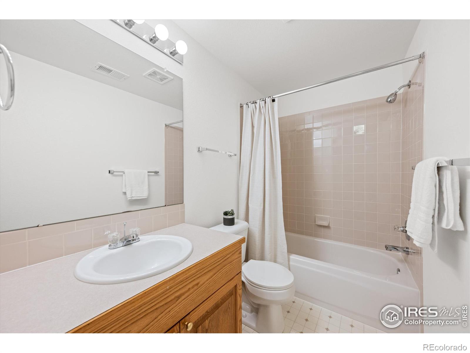 MLS Image #30 for 3169  5th place,loveland, Colorado